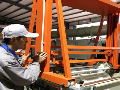 为什么浸蚀前先进行除油？以及工艺条件选择标准